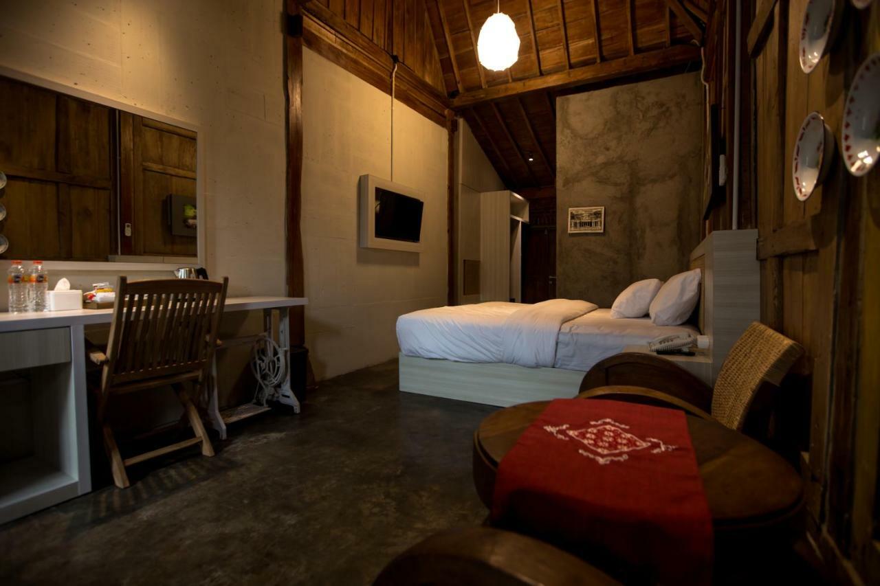 Kampung Lawasan Heritage Cottage Maguwo Экстерьер фото